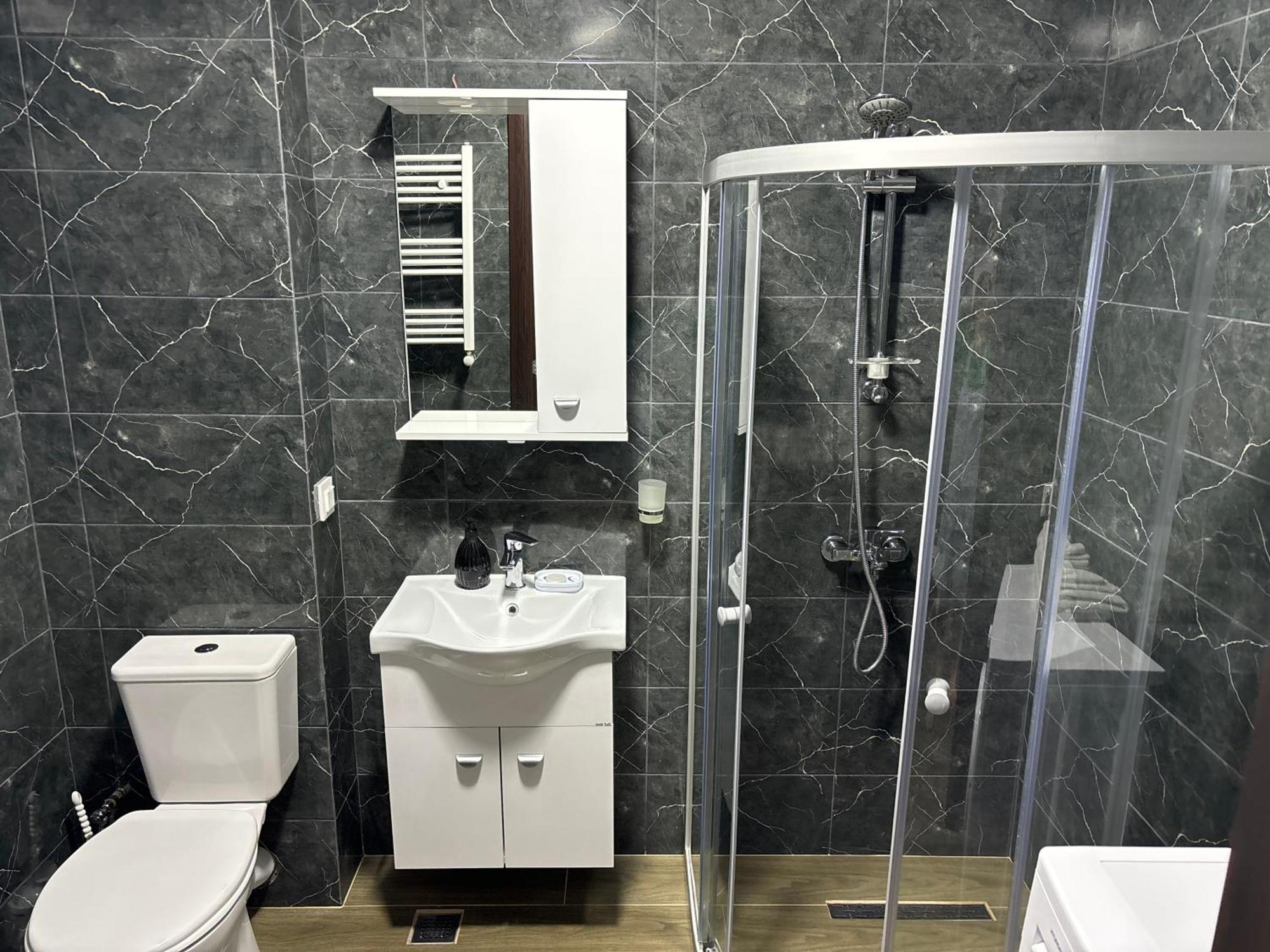 New Apartments "Park Primorsky" Батуми Екстериор снимка